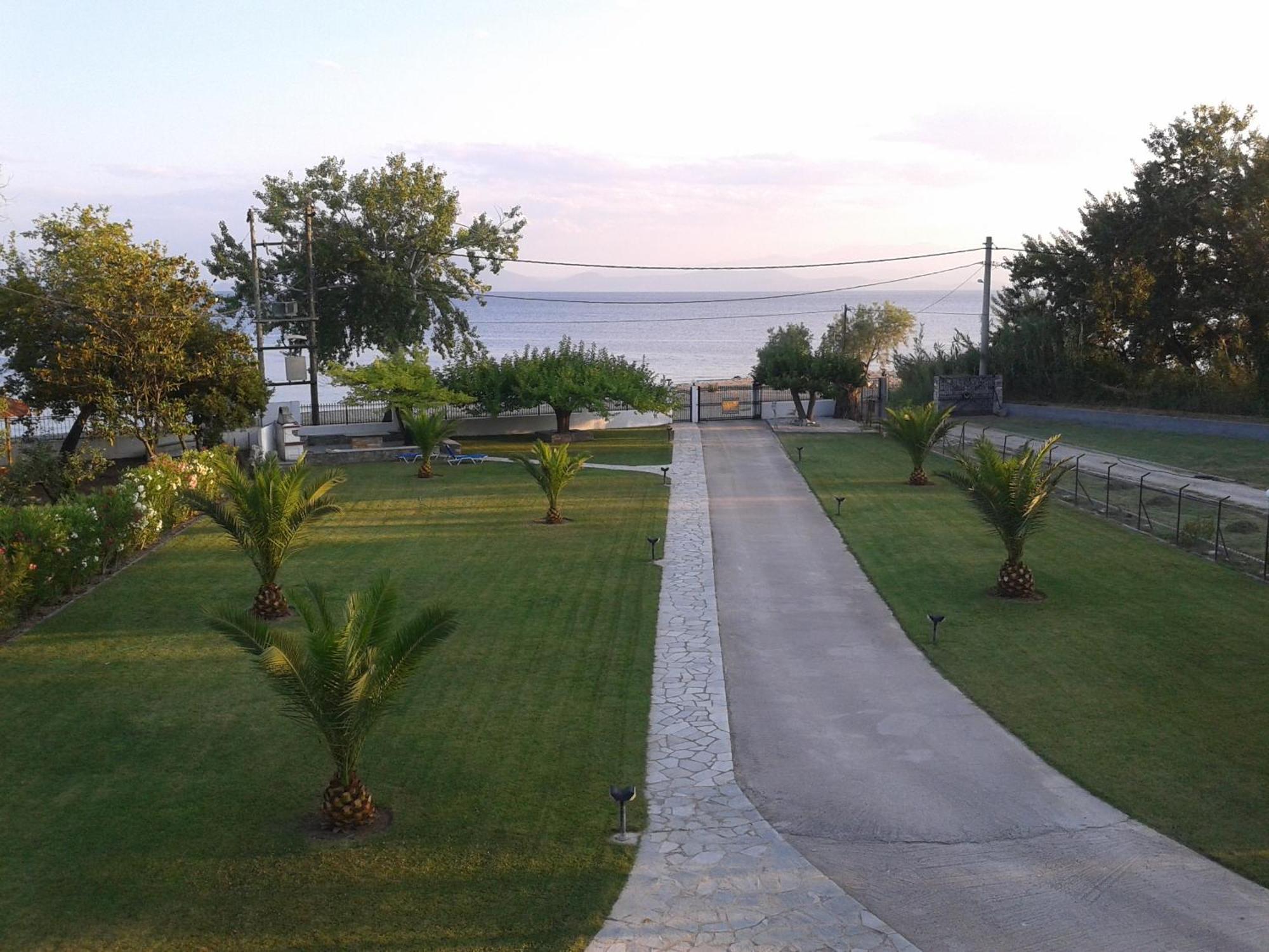 Villa Kallimanis Platanidia Exterior photo